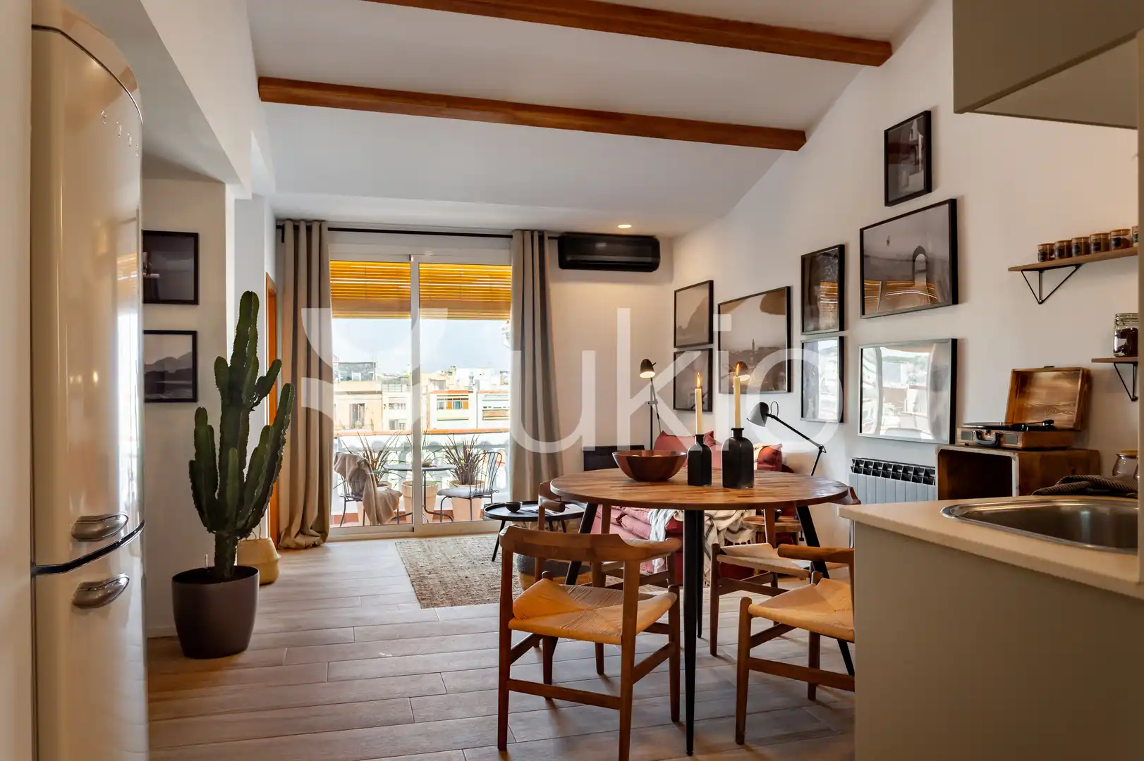 Apartament amb ascensor de lloguer a Carrer de Martínez de la Rosa, imagen 4