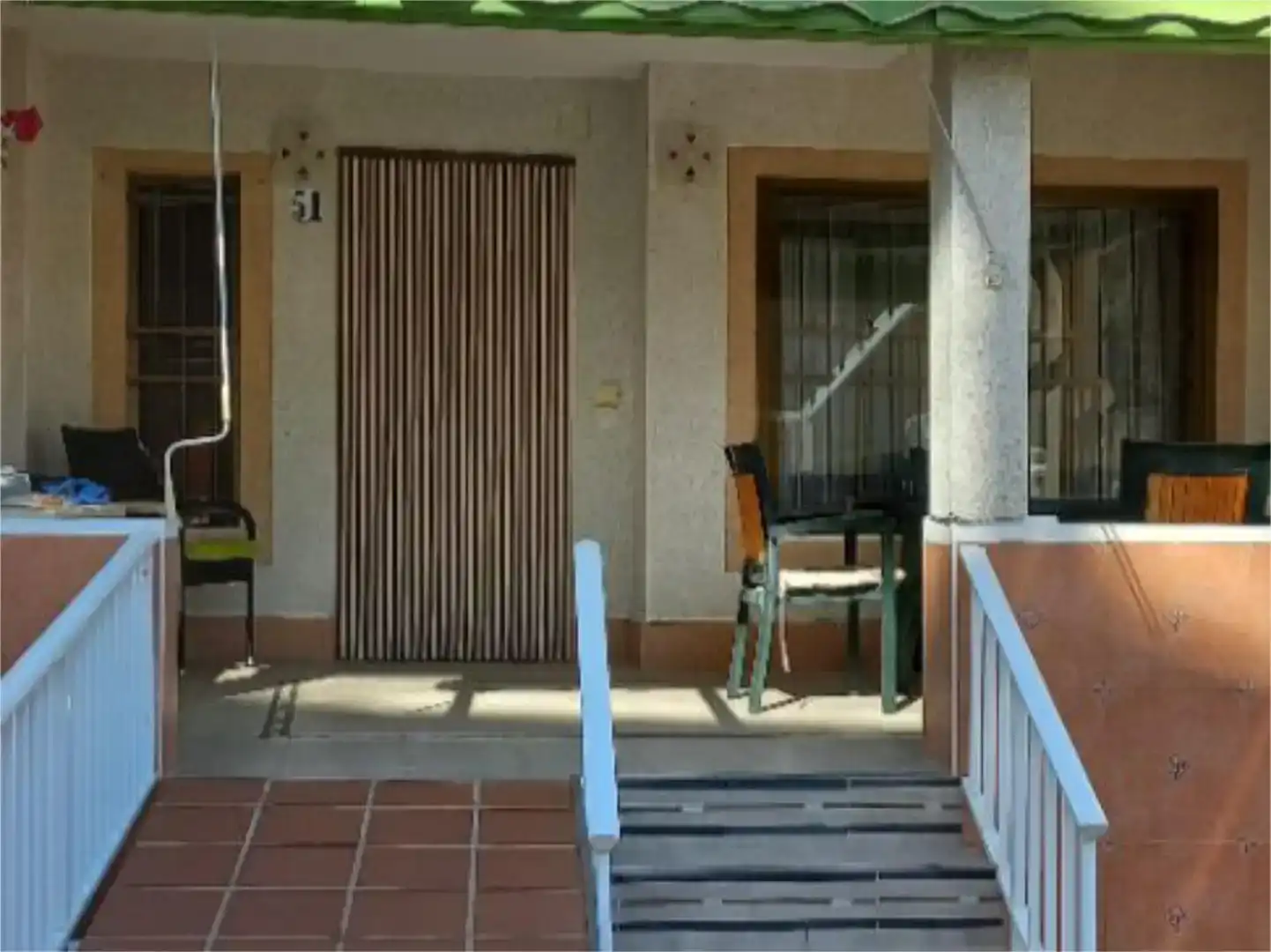 Terrassa de Casa o xalet en venda en Guardamar del Segura amb Aire condicionat, Piscina i Balcó