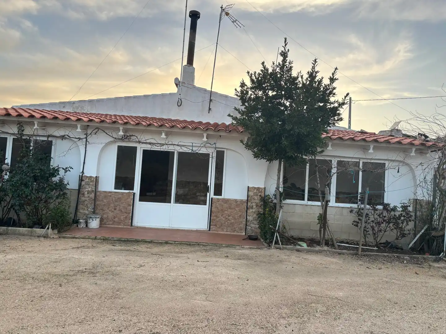 Vista exterior de Casa o chalet de alquiler en Villarrobledo con Calefacción, Jardín privado y Terraza