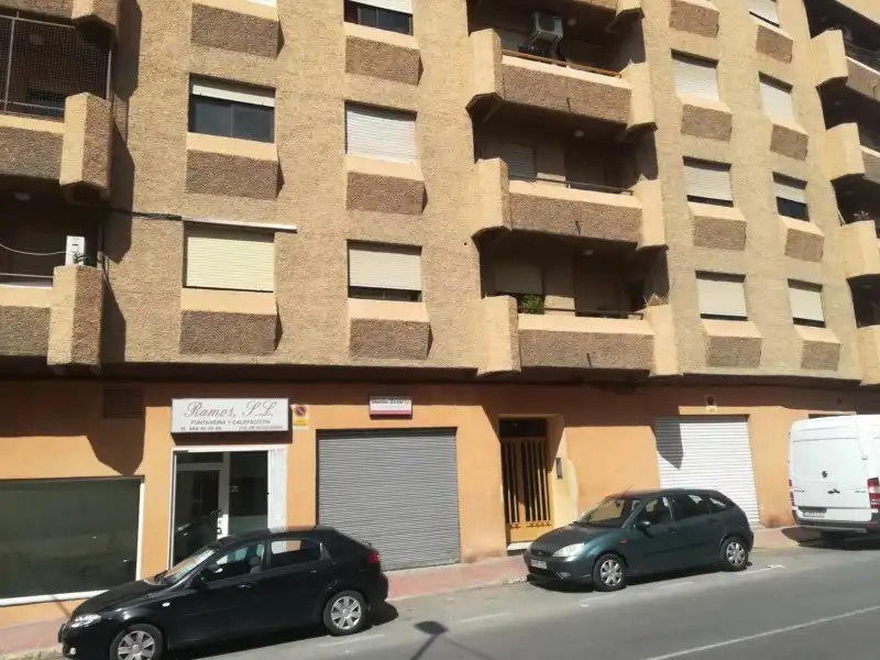 Local comercial en venda a Cieza