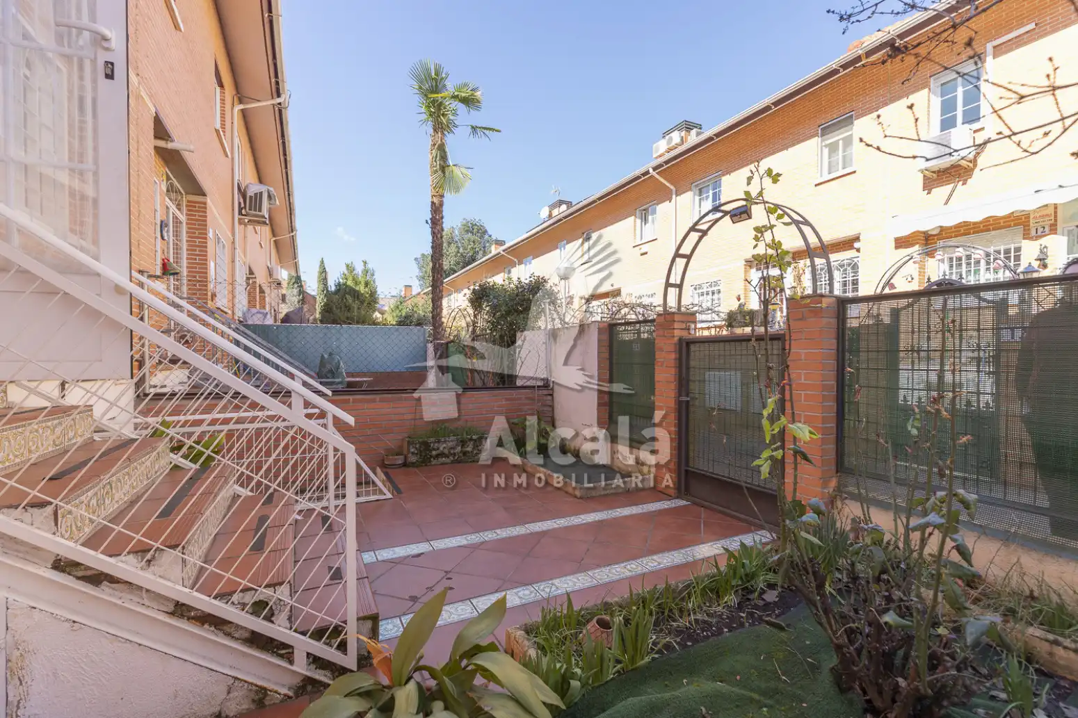 Garten von Einfamilien-Reihenhaus zum Verkauf in Alcalá de Henares mit Heizung, Parkett und Schwimmbad