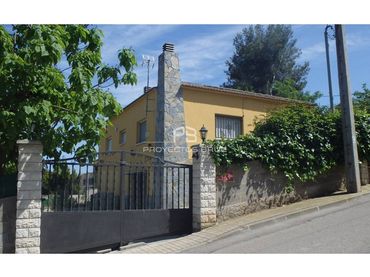 Casa en venta en Calle Tossa