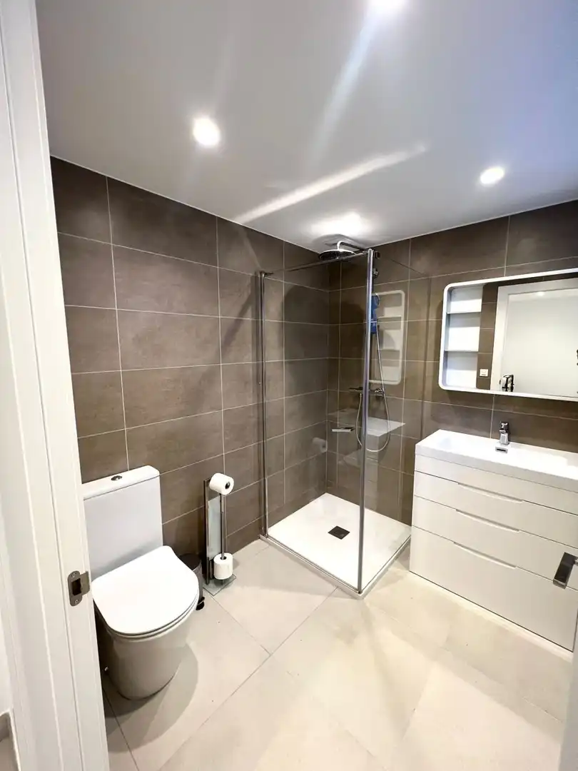Baño de Casa adosada de alquiler en Estepona con Jardín privado, Terraza y Trastero
