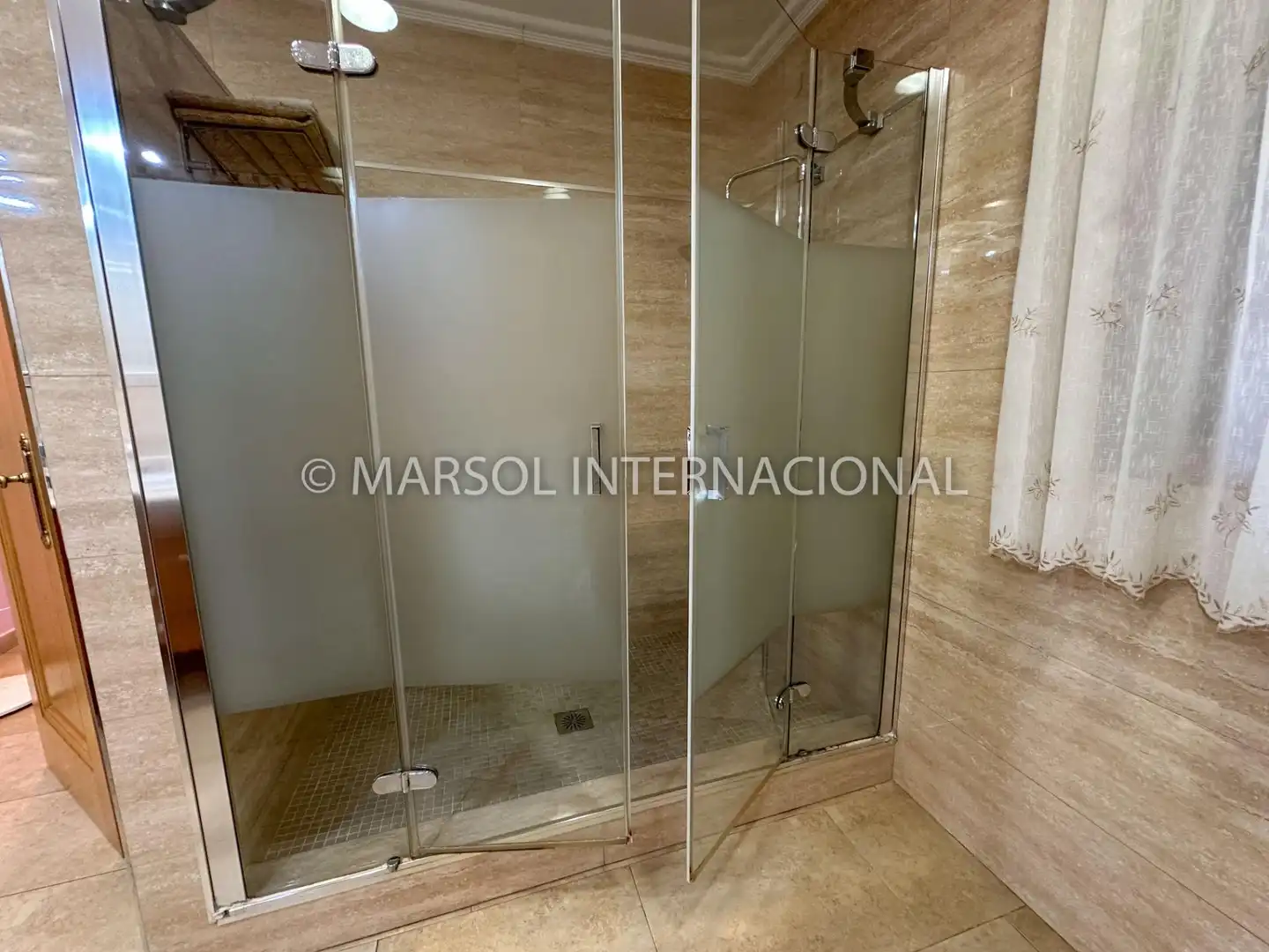 Bathroom of Houses for sale in Redován  with Private garden and Storage room
