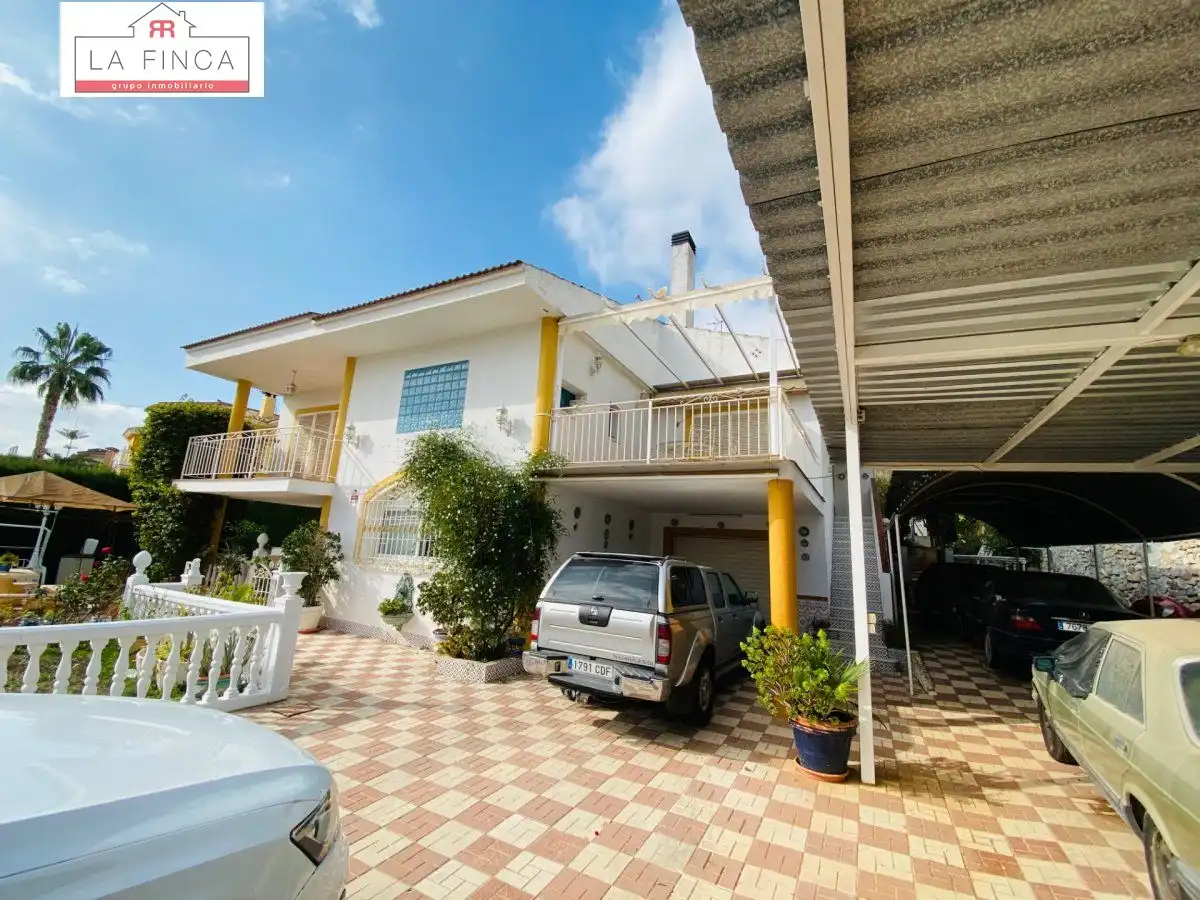 Exterior view of Houses for sale in Málaga  with Private garden, Terrace and Storage room