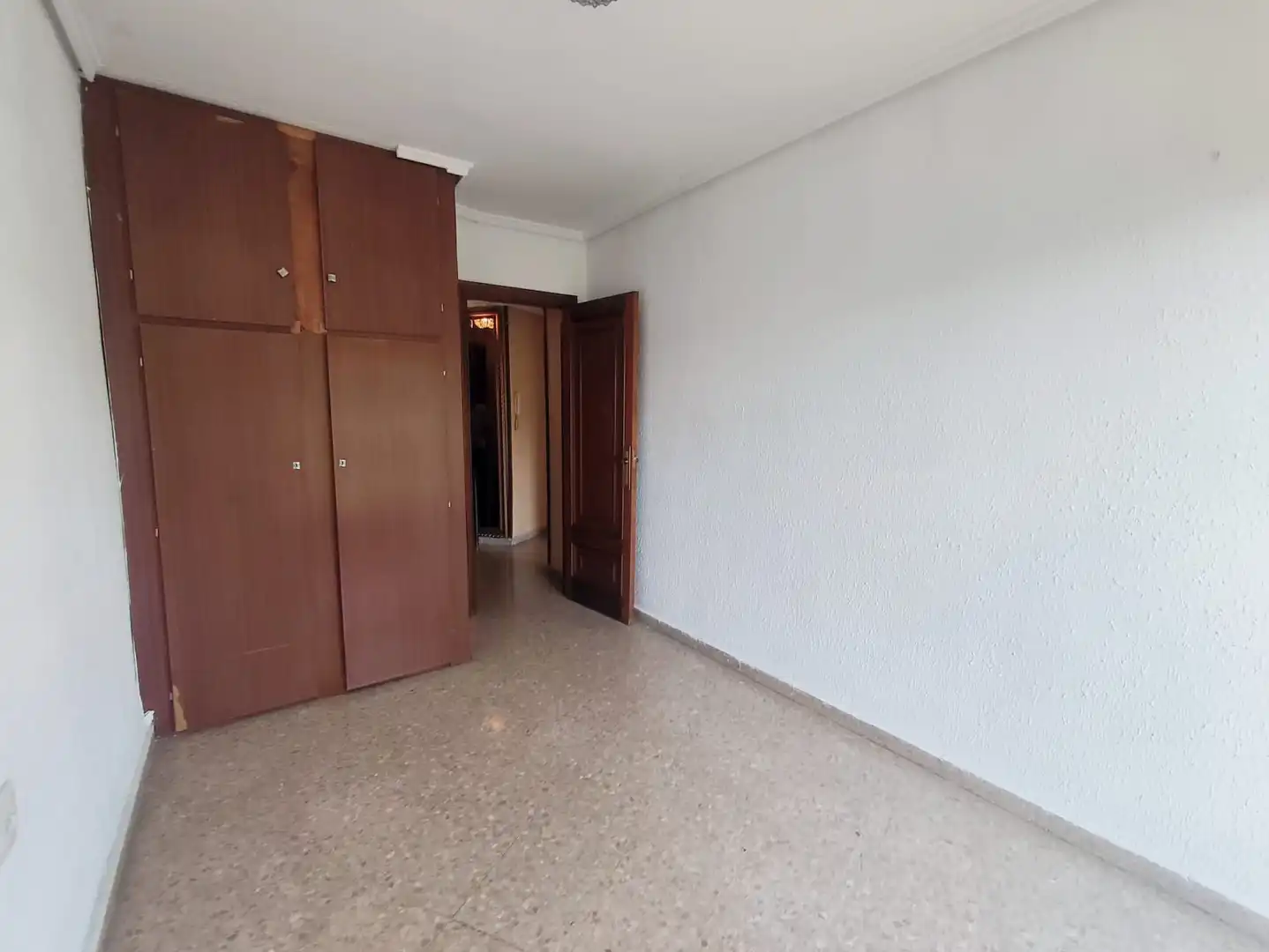 Habitación de Piso en venta en Valencia con Balcón