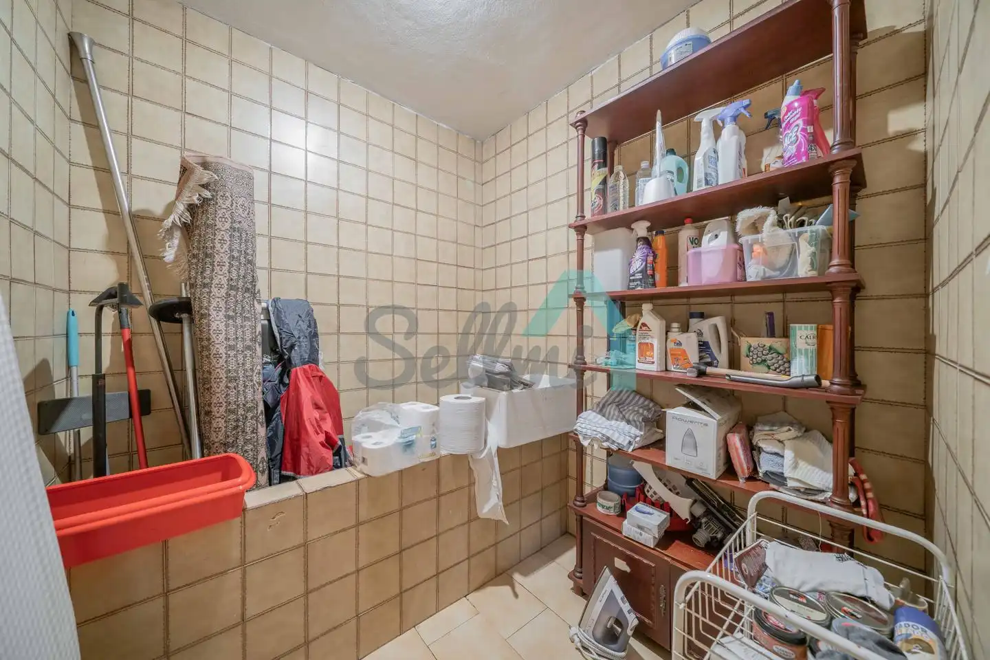Cuina de Casa o xalet en venda en Oviedo  amb Calefacció, Jardí privat i Parquet