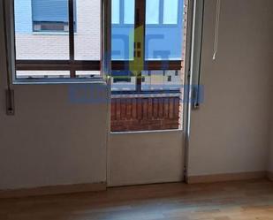 Terrassa de Pis en venda en León Capital  amb Calefacció i Parquet