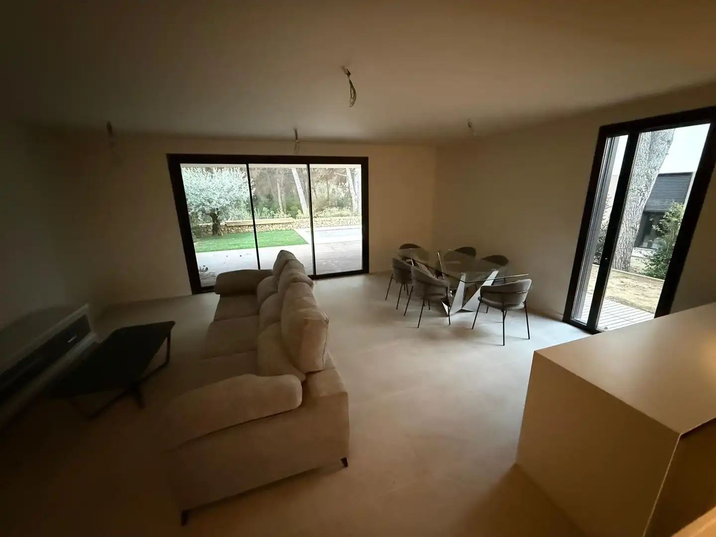Sala d'estar de Casa adosada en venda en Salou amb Aire condicionat, Calefacció i Jardí privat