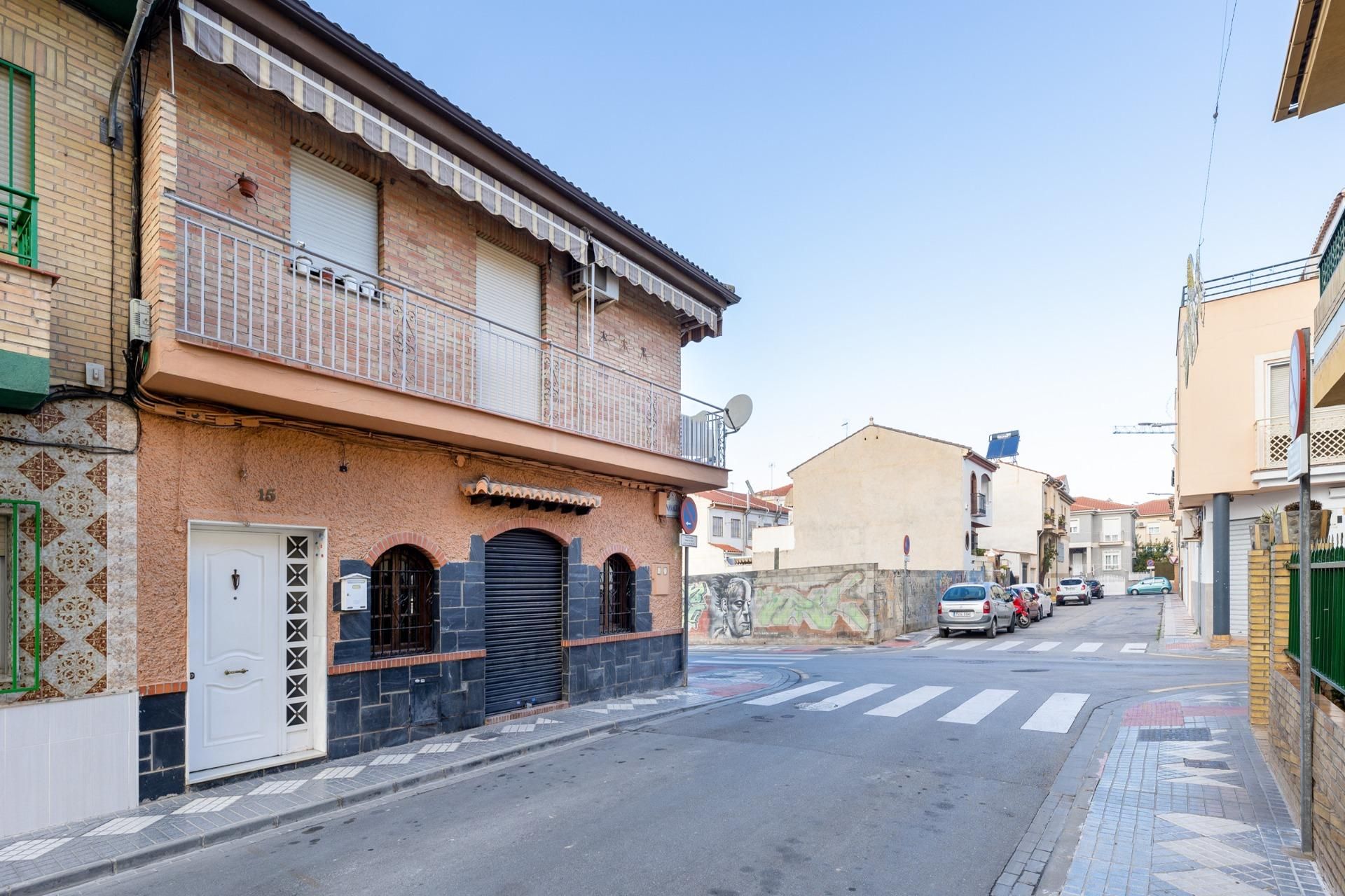 Vista exterior de Casa o chalet en venta en Maracena con Terraza y Balcón