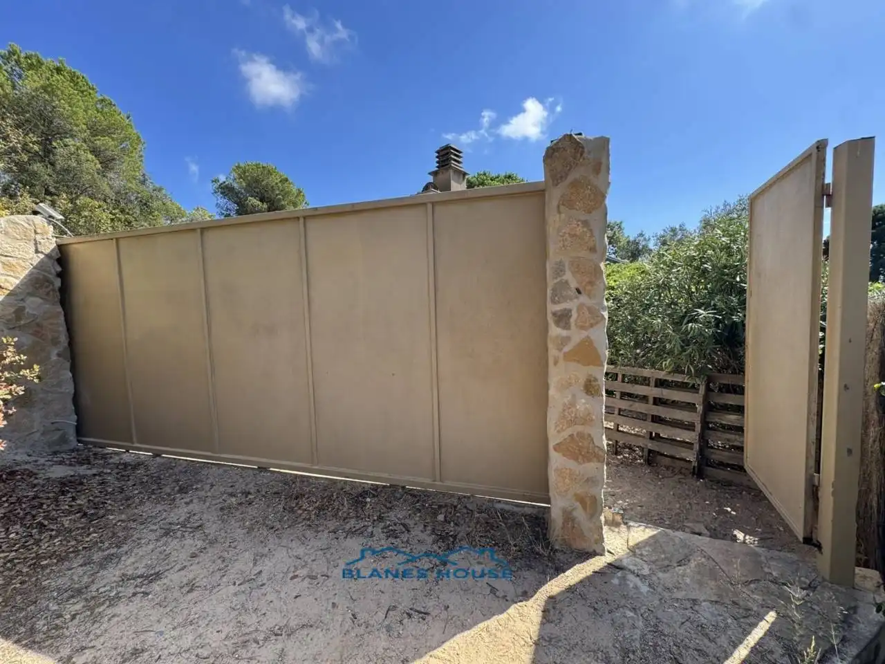 Country homes for sale in Lloret de Mar  with Heating, Private garden and Terrace