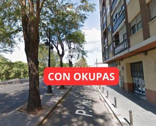 Exterior view of Flat for sale in  Valencia Capital  with Terrace and Balcony