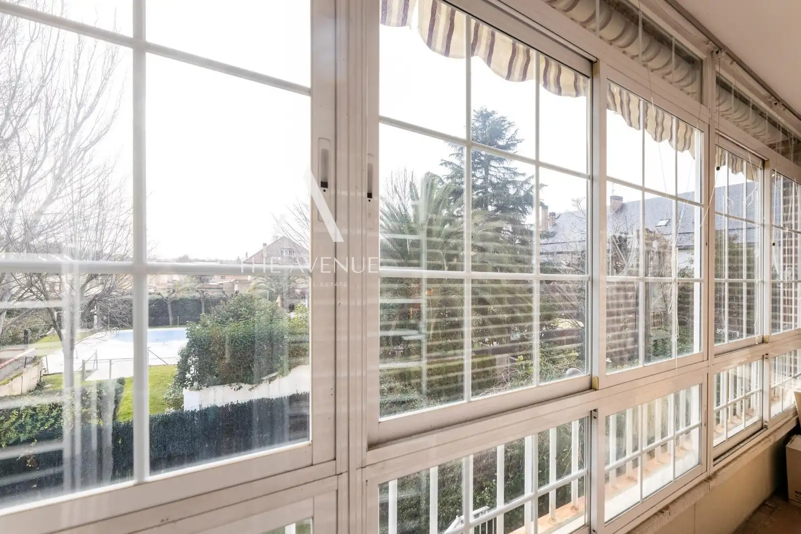 Habitación de Casa adosada en venta en Pozuelo de Alarcón con Calefacción, Jardín privado y Terraza