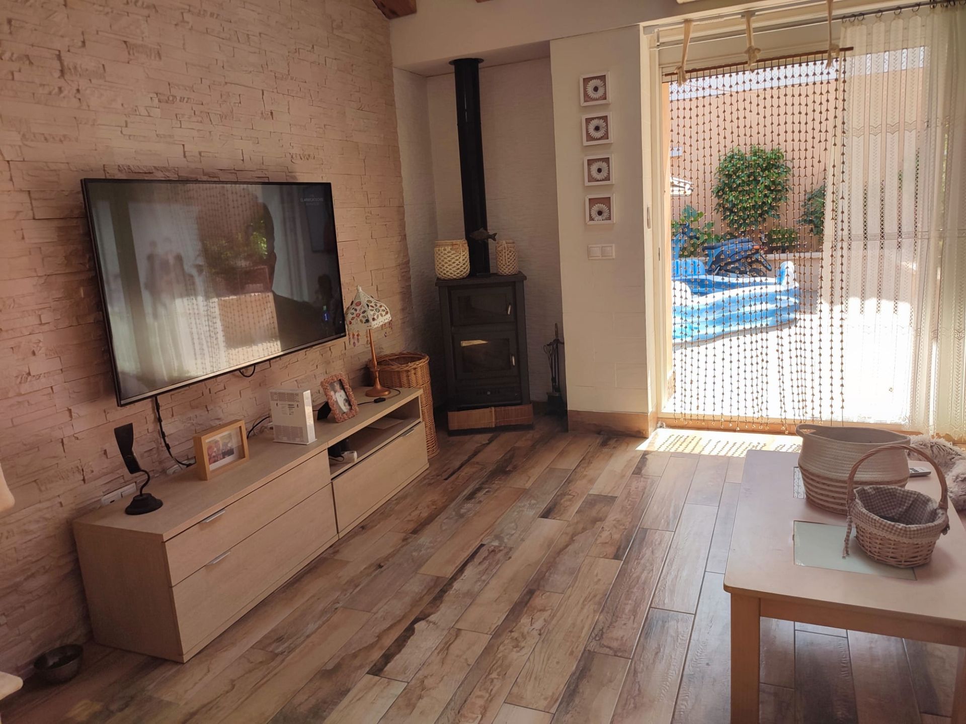 Living room of House or chalet for sale in Alicante / Alacant  with Air Conditioner, Private garden and Furnished