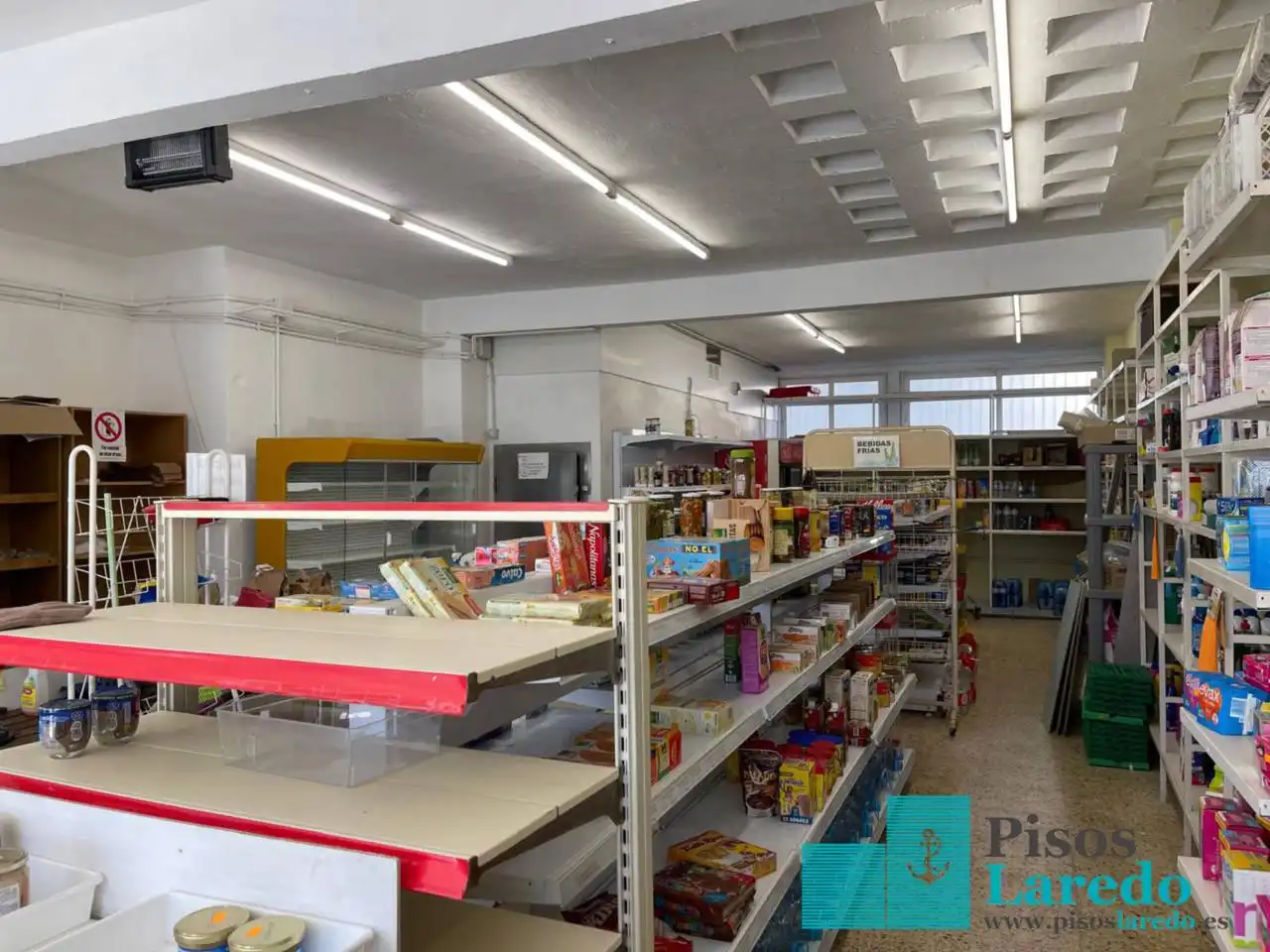 Local de lloguer a Plaza Carlos V, 1, Carlos V