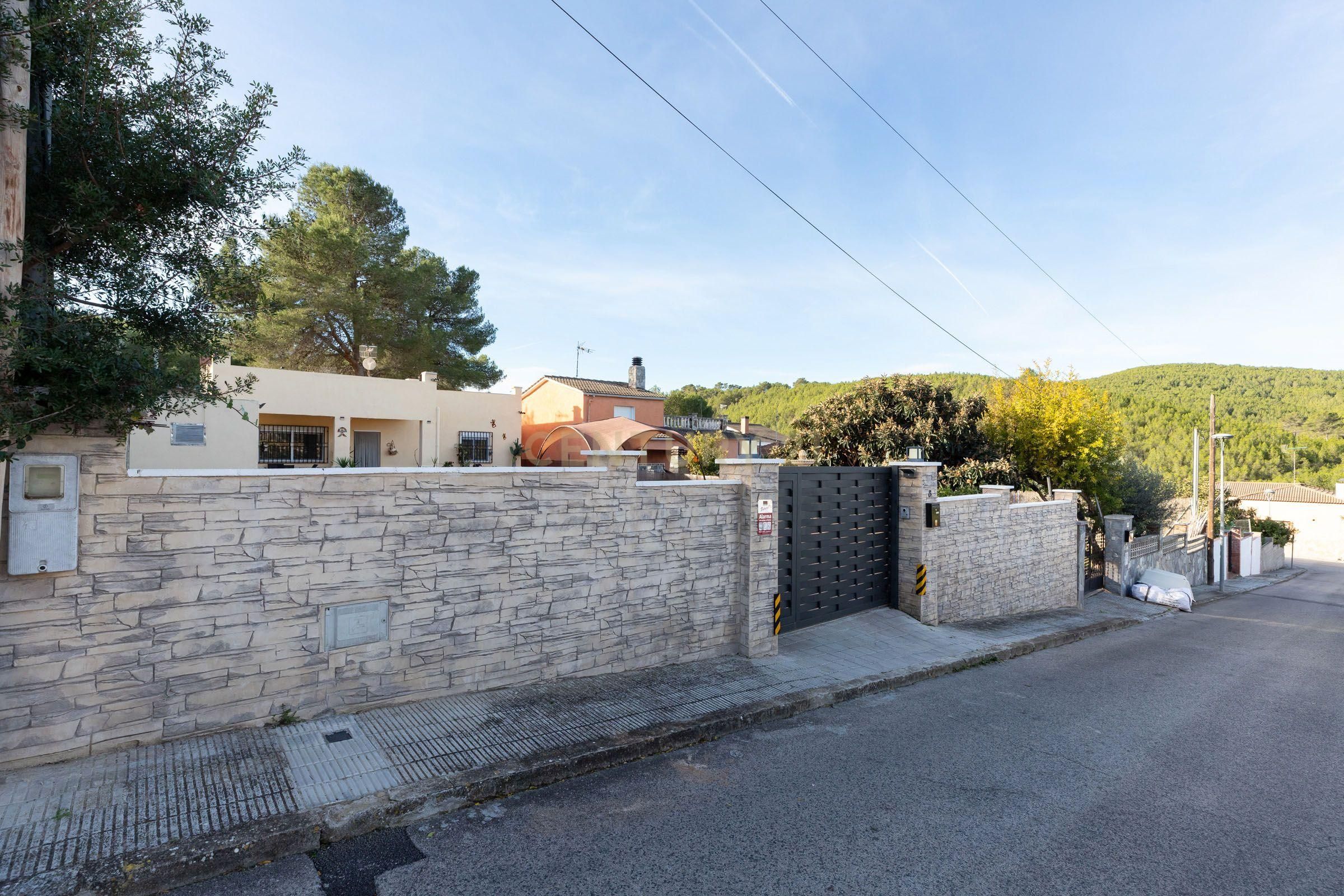 Vista exterior de Casa o chalet en venta en La Bisbal del Penedès