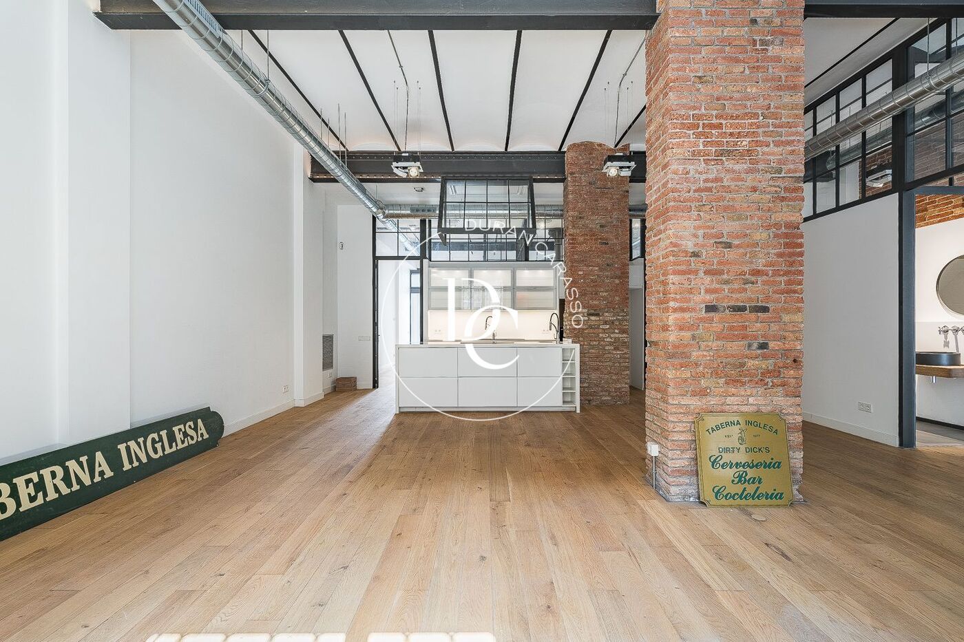 Loft for sale in  Barcelona Capital  with Air Conditioner, Heating and Terrace