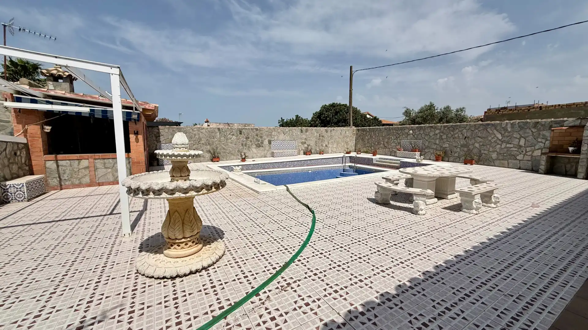 Piscina de Casa o chalet en venta en Chiclana de la Frontera con Aire acondicionado, Calefacción y Jardín privado