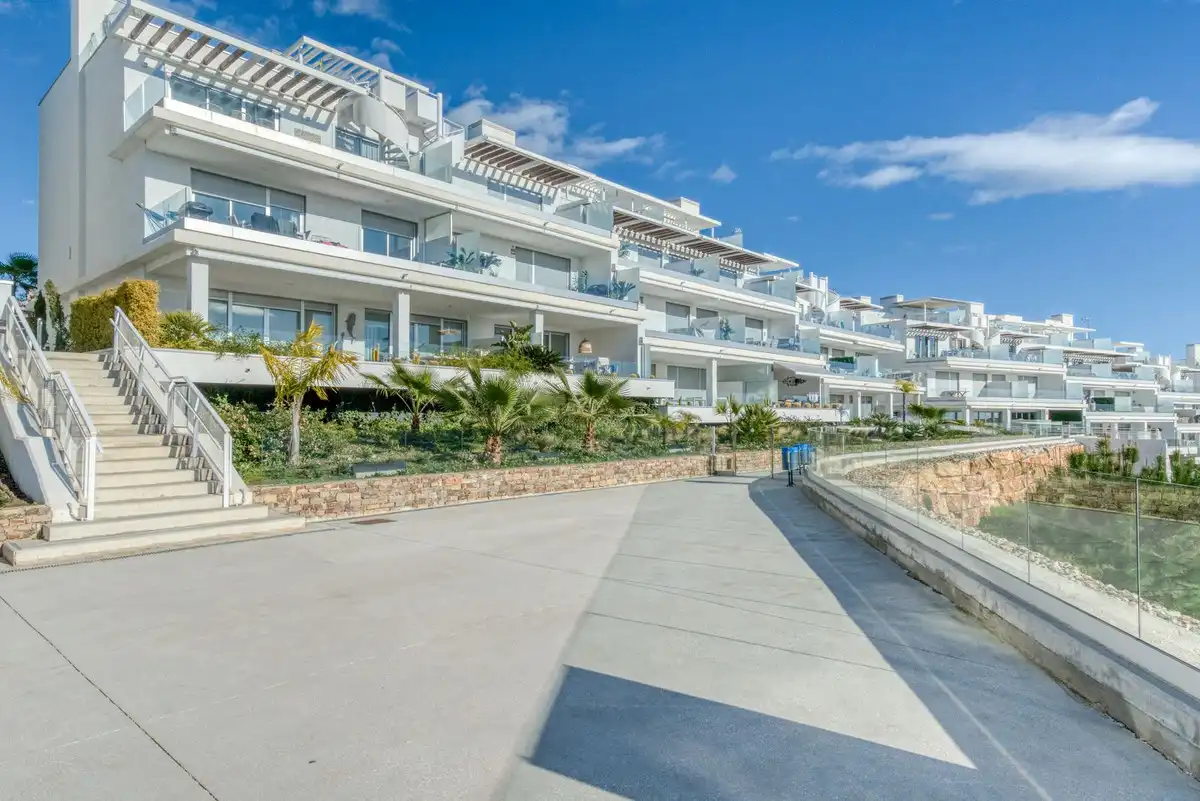 Exterior view of Ground floor for sale in Estepona  with Air Conditioner, Terrace and Storage room