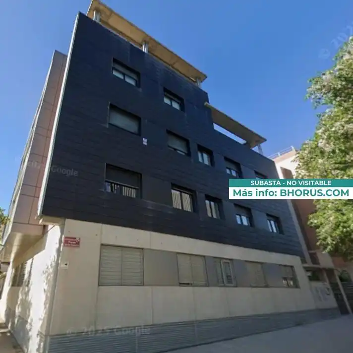 Vista exterior de Pis en venda en Armilla amb Jardí privat i Piscina