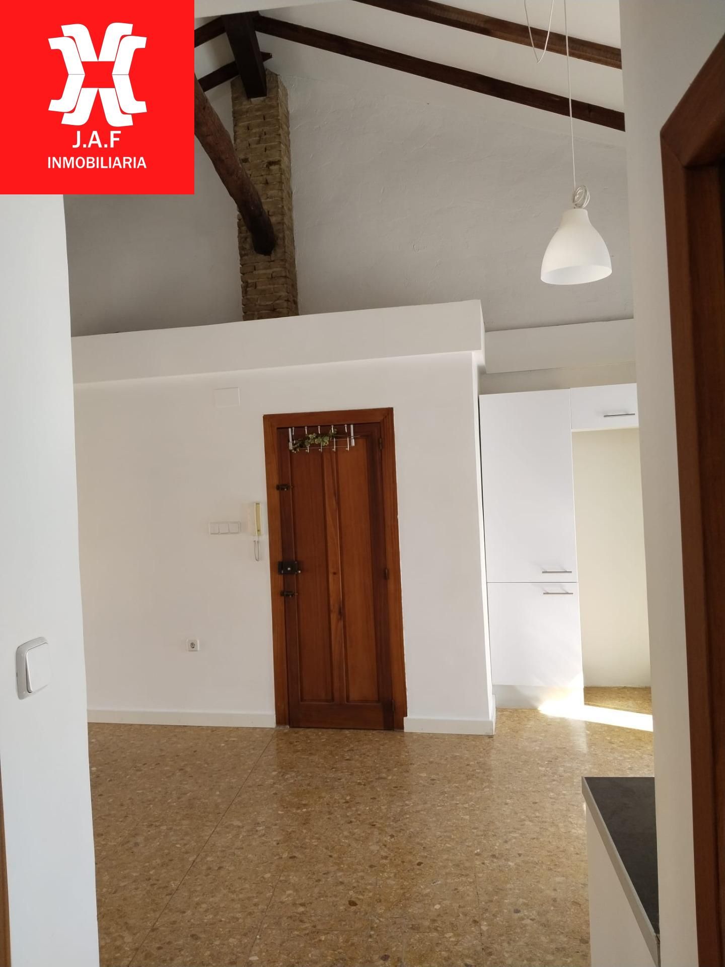 Wohnung zur Miete in Rocafort mit Terrasse