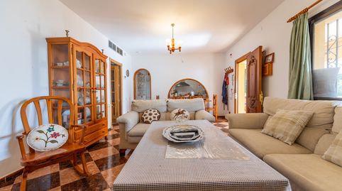 Foto 5 de Casa adosada en venda a Las Chapas - Alicate Playa, Marbella