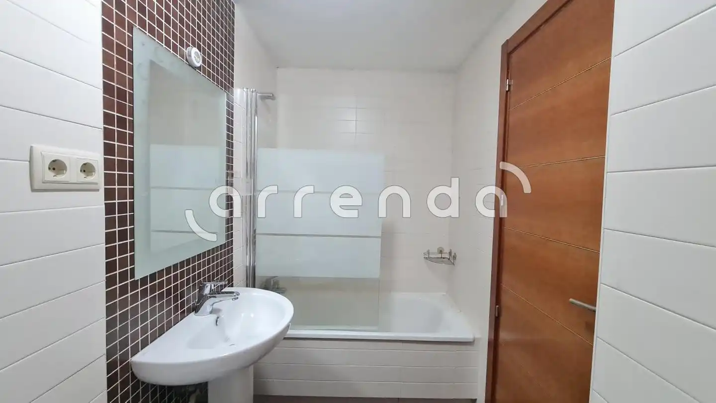 Baño de Piso de alquiler en Valdemoro con Terraza