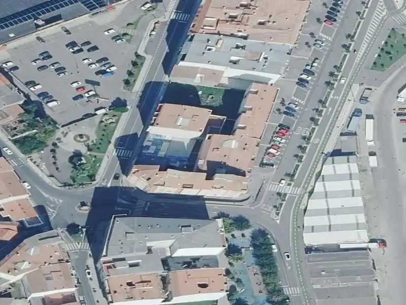 Locale commerciale in vendita a Paseo Carolinas