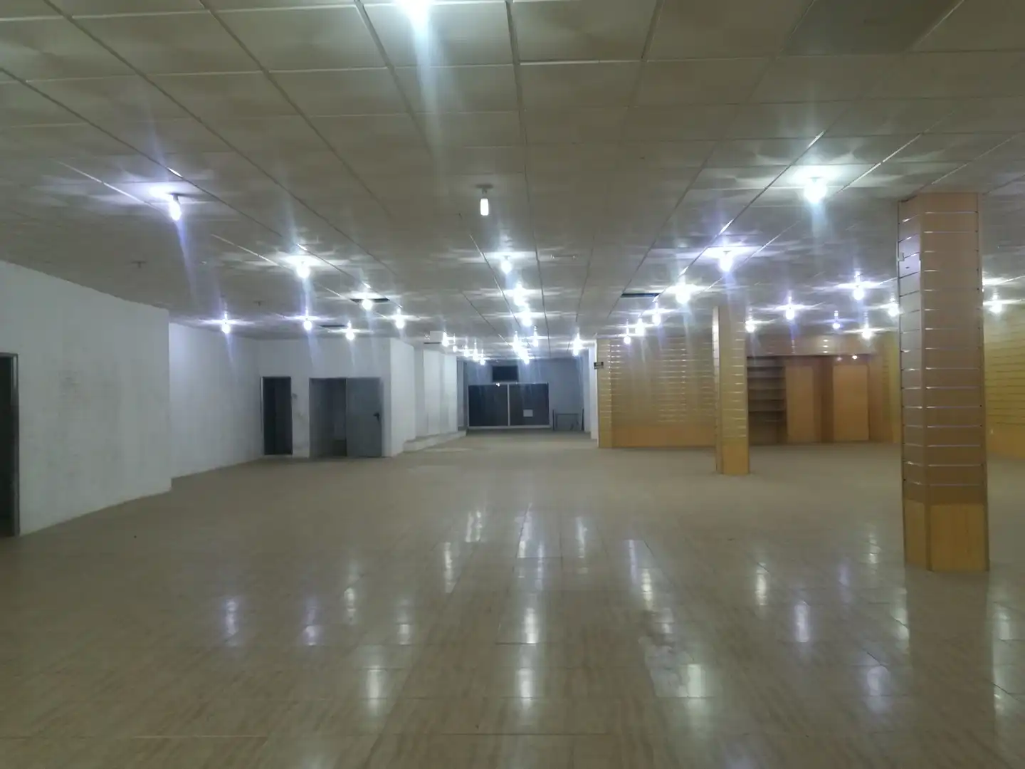 Local commercial à louer à Pedanías Oeste, imagen 9