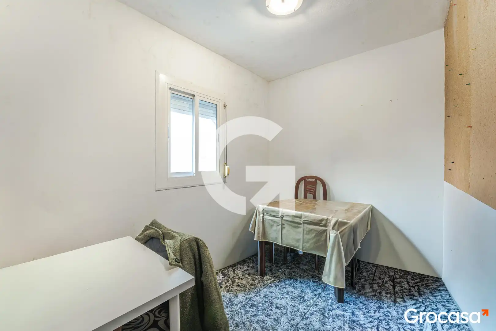 Habitación de Piso en venta en L'Hospitalet de Llobregat con Calefacción y Horno