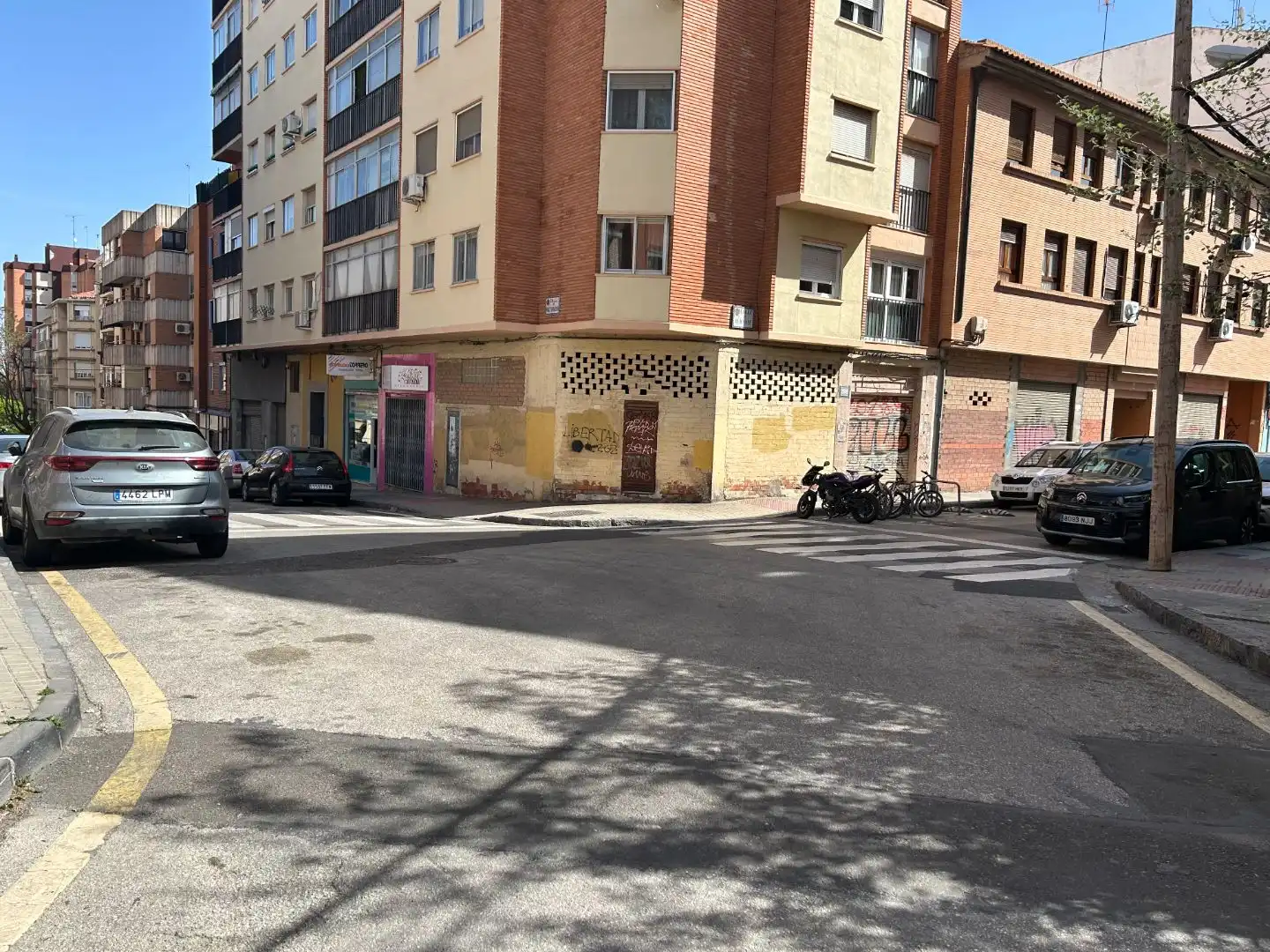 Vista exterior de Local en venta en Zaragoza