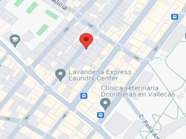Local comercial en venda a calle Peña de la Atalaya