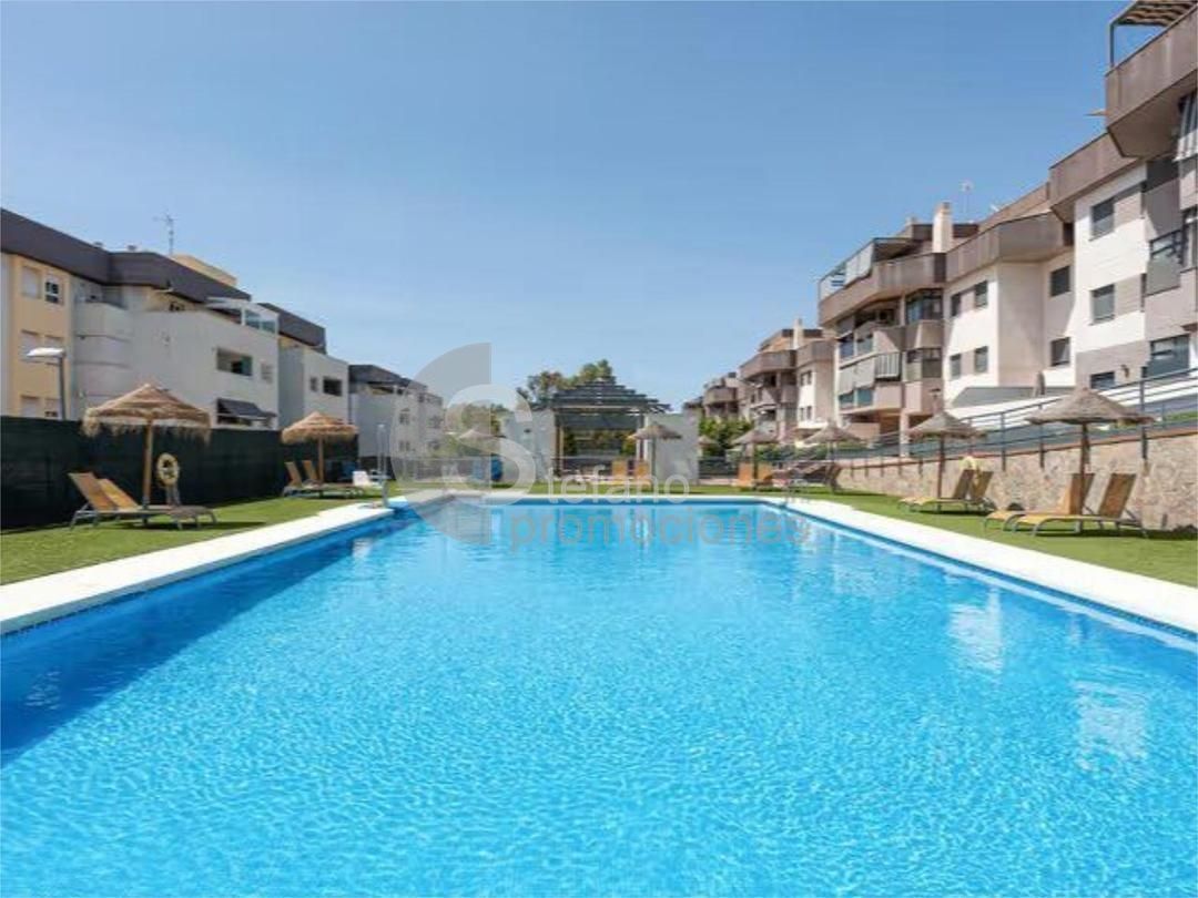 Piscina de Planta baixa en venda en Málaga Capital amb Aire condicionat, Jardí privat i Parquet