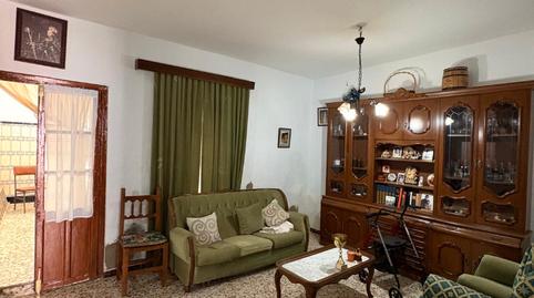 Foto 4 de Casa adosada en venta en Carmona, Sevilla