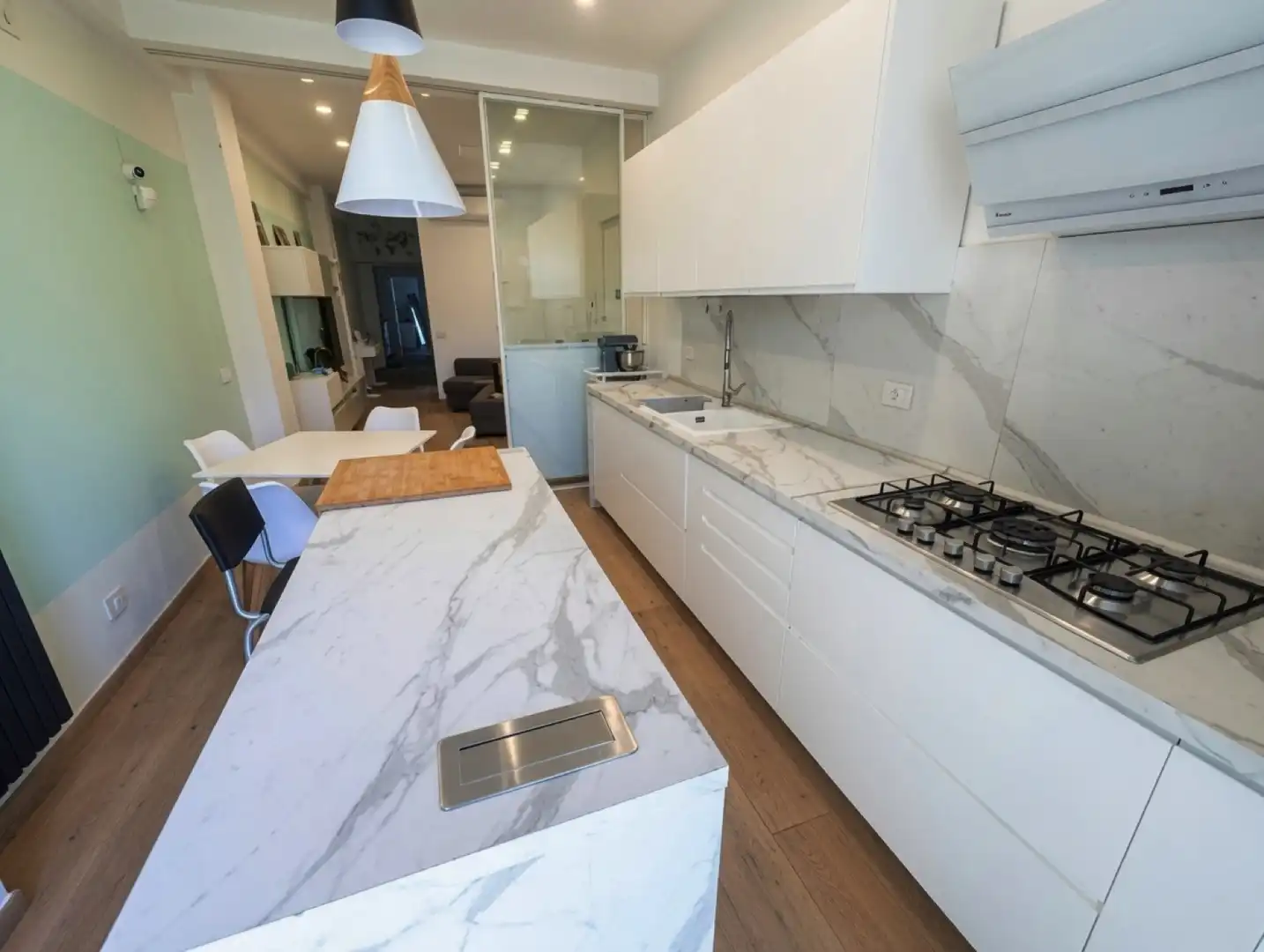 Cocina de Apartamento en venta en Marbella con Terraza, Amueblado y Balcón