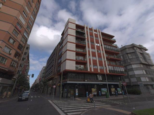 Local comercial en Venta en Pz de La Feria en Arenales - Lugo - Avda. Marítima