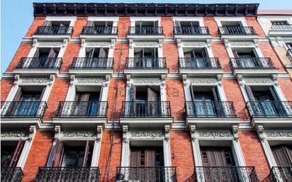 Exterior view of Flat for sale in  Madrid Capital  with Air Conditioner and Balcony