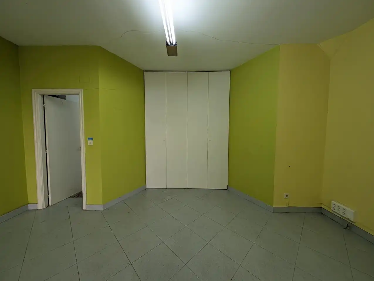 Local comercial en venta en Iparragirre Kalea, imagen 8