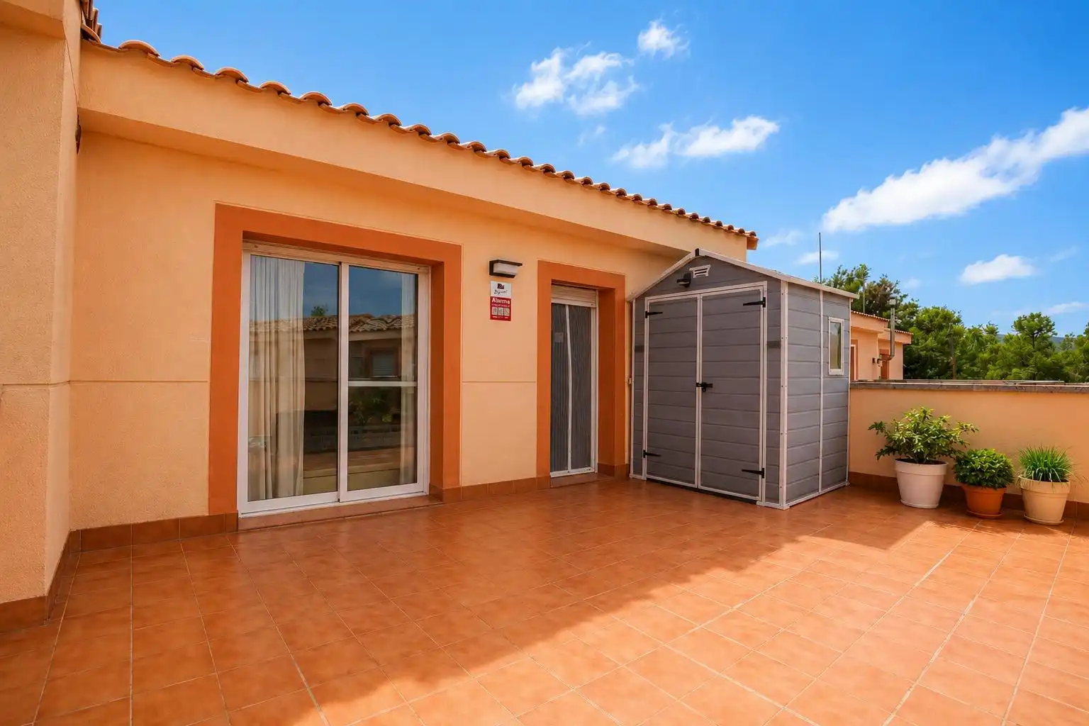 Terrassa de Casa o xalet en venda en Mont-roig del Camp amb Jardí privat, Terrassa i Piscina comunitària