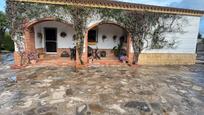 Vista exterior de Casa o xalet en venda en Medina-Sidonia amb Aire condicionat, Jardí privat i Traster