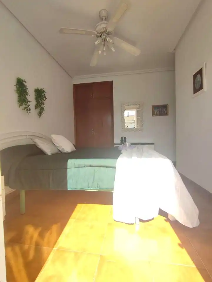 Dormitori de Casa o xalet en venda en San Pedro del Pinatar amb Aire condicionat, Jardí privat i Terrassa