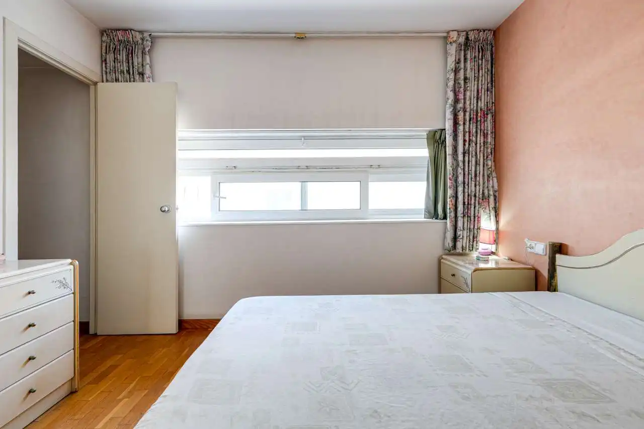 Bedroom of Detached homes for sale in Barcelona  with Air Conditioner, Heating and Terrace