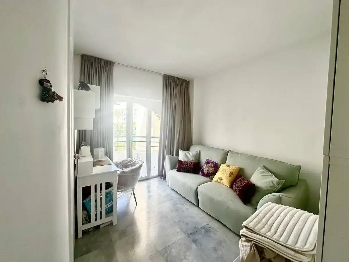 Habitación de Piso de alquiler en Marbella Centro