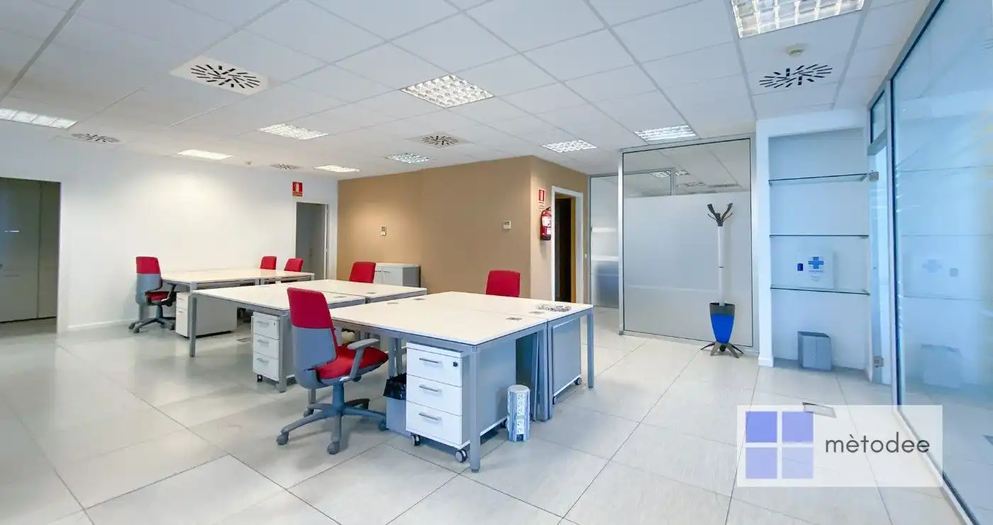 Ufficio con ascensore in affitto a Carrer de Frederic Mompou, imagen 14