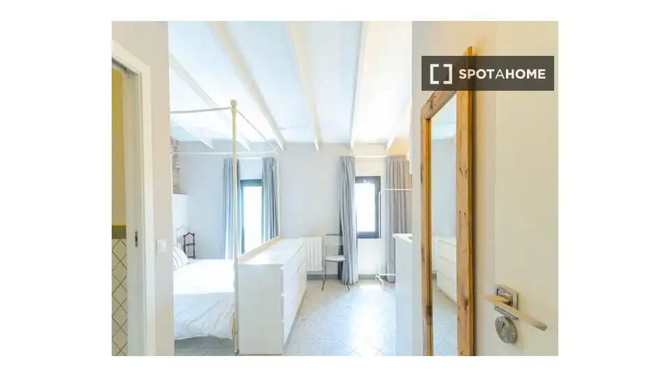 Bedroom of Flat for rent in  Barcelona Capital  with Air Conditioner, Heating and Furnished