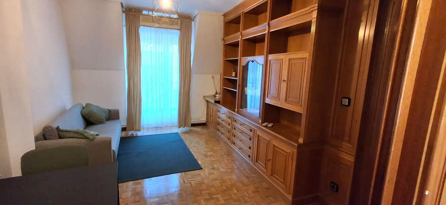 Piso de alquiler en MACIAS PICAVEA, Centro