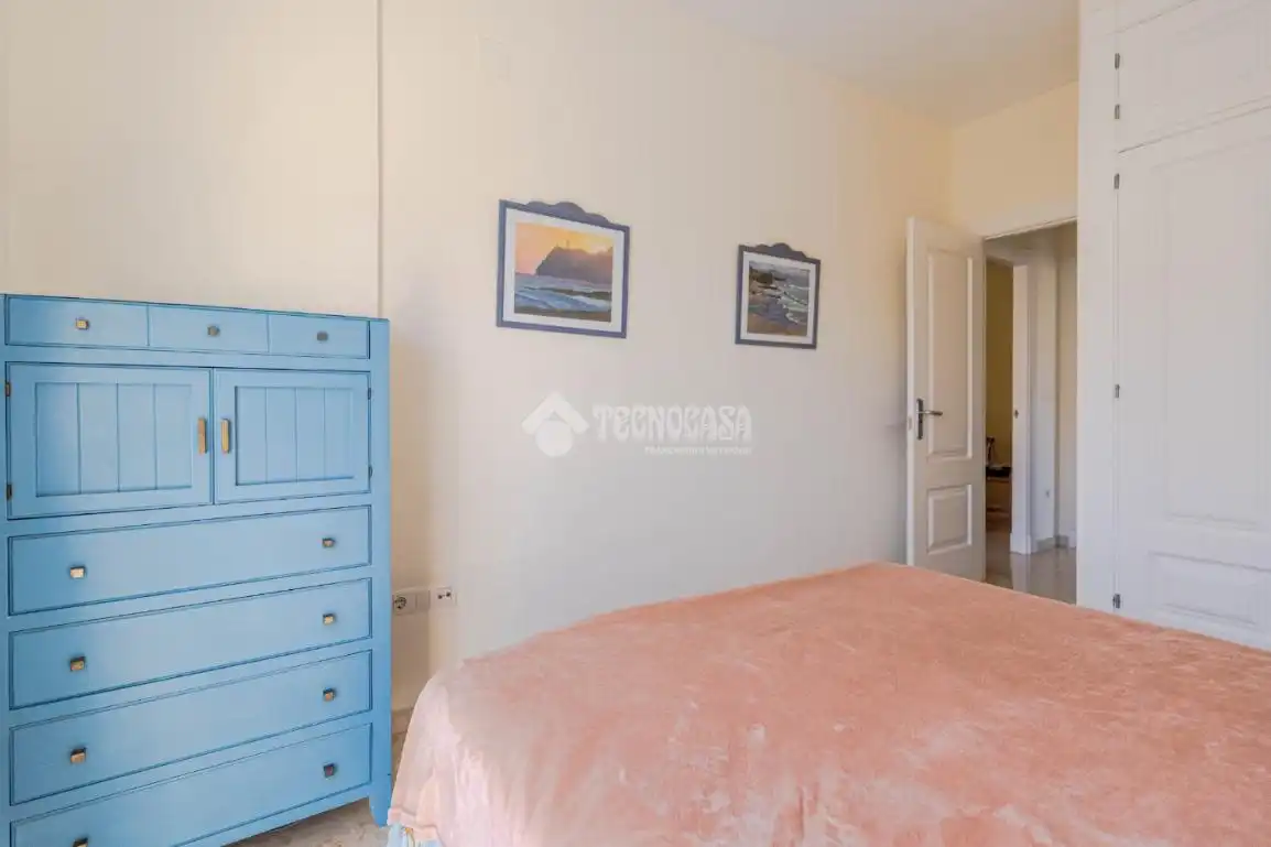 Dormitori de Pis en venda en Motril amb Aire condicionat i Terrassa