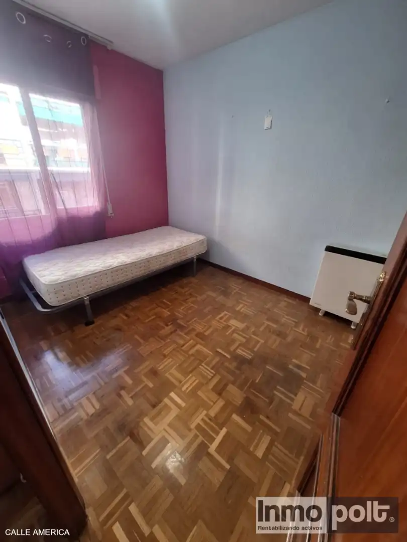 Bedroom of Flat for sale in Móstoles  with Oven and Balcony