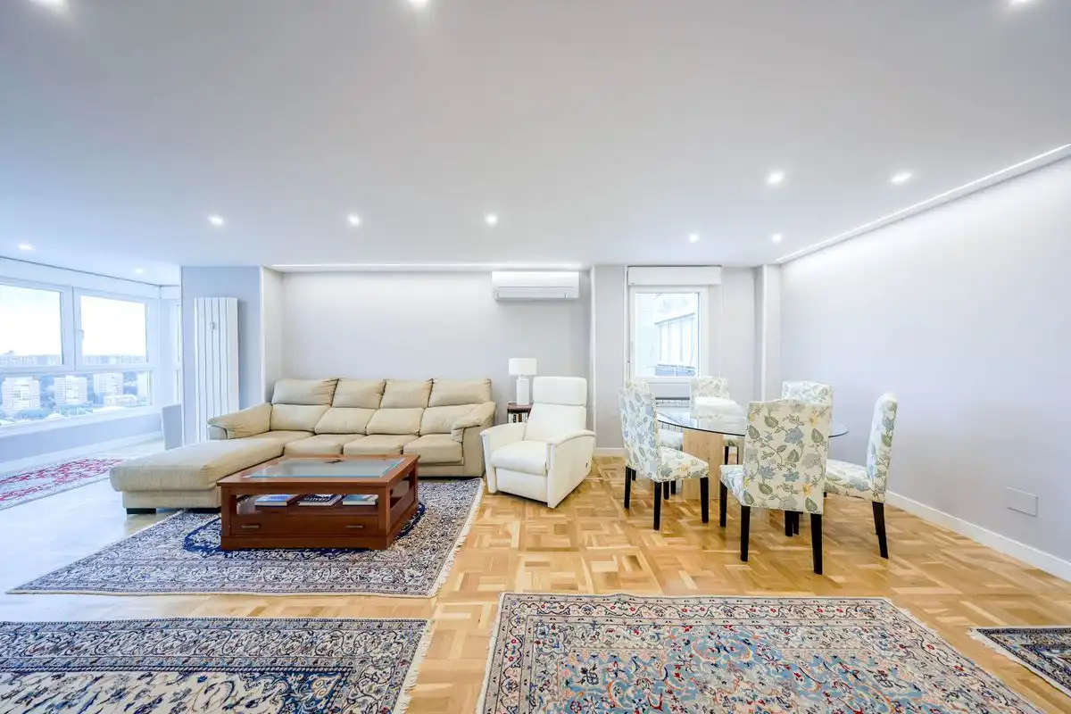 Flat with pool for sale in Calle de Fermín Caballero, imagen 7