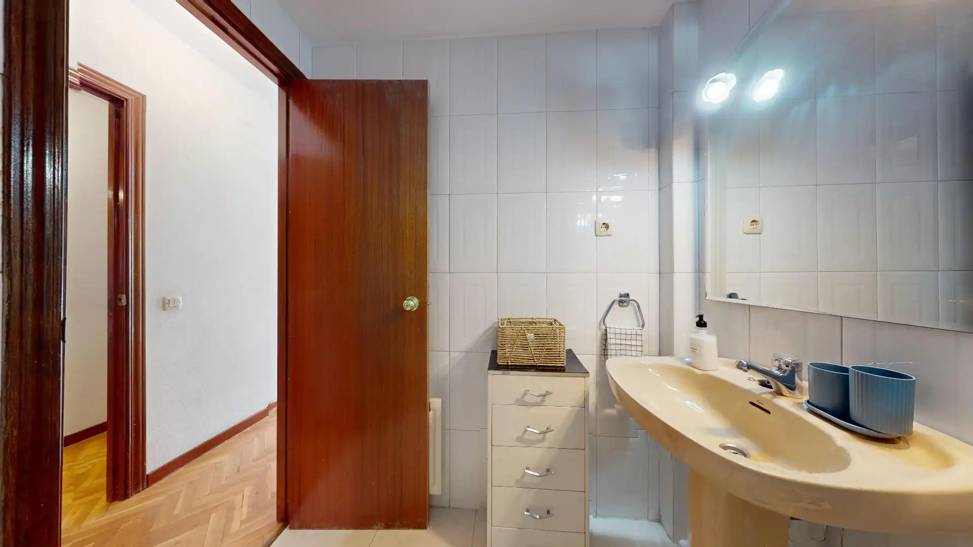 Baño de Piso en venta en Madrid con Aire acondicionado y Calefacción